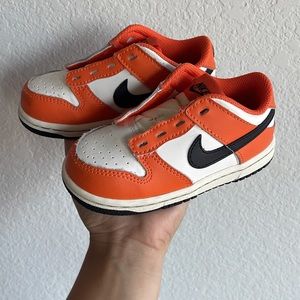 Orange dunks 8c